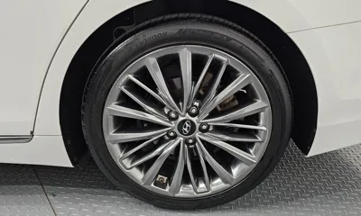 Hyundai Grandeur 2019, 116988 км, за 12143.89 USD - фото 21