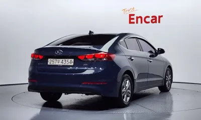 Hyundai Avante 2016, 109126 км, за 4591.43 USD