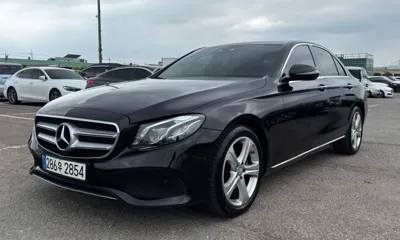 Mercedes-Benz E-Class · 2017 год