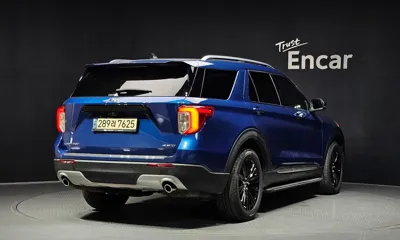 Ford Explorer 2021, 79981 км, за 16381.71 USD - фото 2