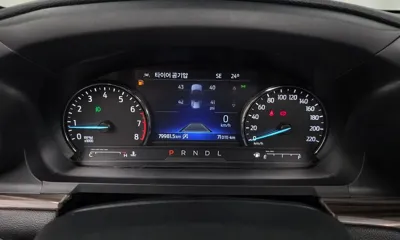 Ford Explorer 2021, 79981 км, за 16381.71 USD - фото 8
