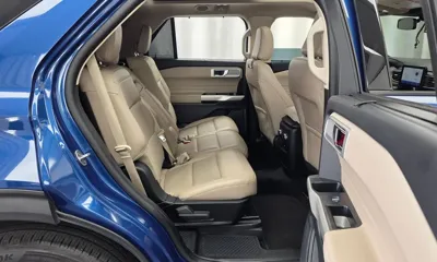 Ford Explorer 2021, 79981 км, за 16381.71 USD - фото 12