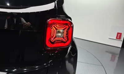 Jeep Renegade 2023, 23004 км, за 16113.39 USD - фото 23