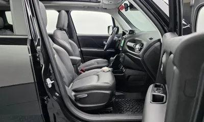 Jeep Renegade 2023, 23004 км, за 16113.39 USD - фото 26