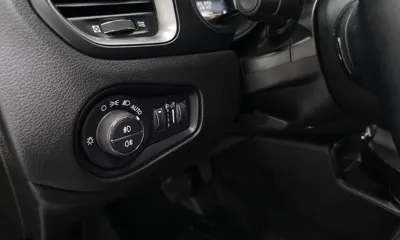 Jeep Renegade 2023, 23004 км, за 16113.39 USD - фото 28