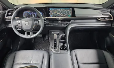 Toyota Crown 2023, 59833 км, за 28939.54 USD - фото 7