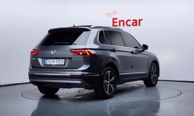 Volkswagen Tiguan 2020, 47092 км, за 14561.52 USD - фото 2