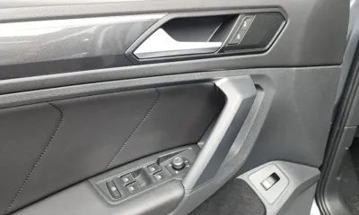 Volkswagen Tiguan 2020, 47092 км, за 14561.52 USD - фото 20