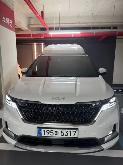Kia Canival · 2023 год