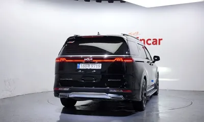Kia Canival 2021, 115201 км, за 17071.72 USD