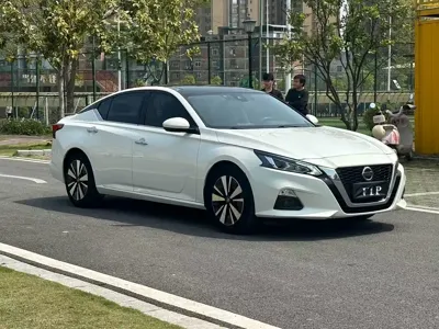 Nissan Teana 2019, 120000 км, за 8731.85 USD