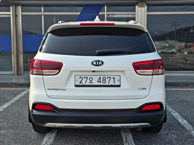 Kia Sorento 2016, 200432 км, за 6375.23 USD