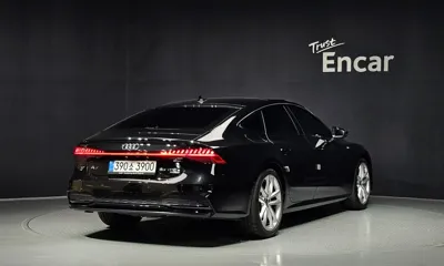 Audi A7 2025, 9158 км, за 51726.4 USD