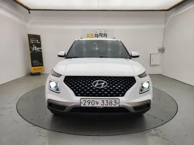 Hyundai Venue 2020, 71040 км, за 9584.88 USD