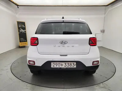 Hyundai Venue 2020, 71040 км, за 9584.88 USD