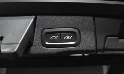 Volvo XC60 2018, 102530 км, за 17395.3 USD - фото 34