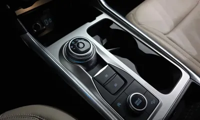 Ford Explorer 2020, 60771 км, за 18493.56 USD - фото 9
