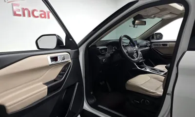 Ford Explorer 2020, 60771 км, за 18493.56 USD - фото 12
