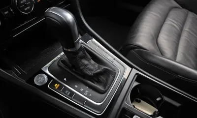 Volkswagen Golf 2016, 120697 км, за 5517.6 USD - фото 9