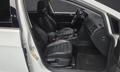 Volkswagen Golf 2016, 120697 км, за 5517.6 USD - фото 11
