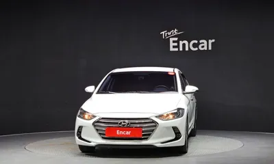 Hyundai Avante 2016, 112803 км, за 5842.2 USD