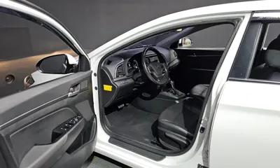 Hyundai Avante 2016, 112803 км, за 5842.2 USD - фото 10
