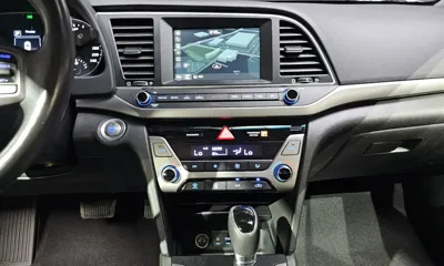 Hyundai Avante 2016, 112803 км, за 5842.2 USD - фото 12