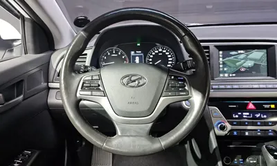 Hyundai Avante 2016, 112803 км, за 5842.2 USD - фото 13