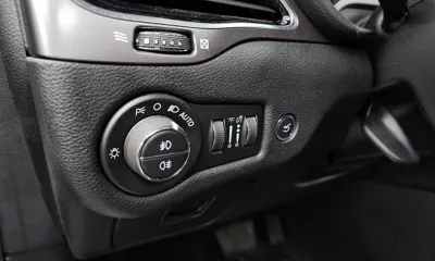 Jeep Cherokee 2021, 41063 км, за 13346.55 USD - фото 16