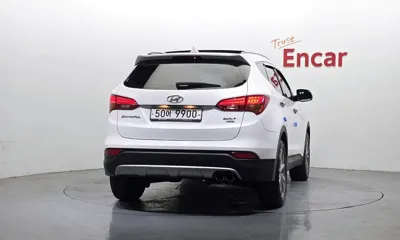 Hyundai Santafe 2015, 68215 км, за 8397.4 USD