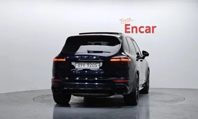 Porsche Cayenne 2018, 74587 км, за 31907.26 USD