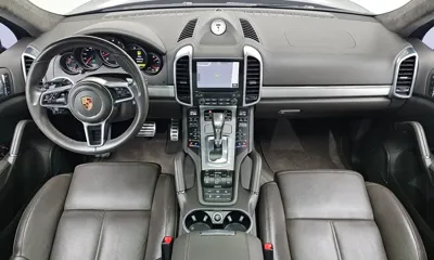 Porsche Cayenne 2018, 74587 км, за 31907.26 USD - фото 7