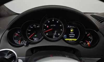 Porsche Cayenne 2018, 74587 км, за 31907.26 USD - фото 8