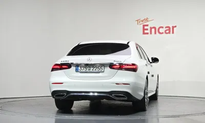 Mercedes-Benz E-Class 2021, 96243 км, за 21824.12 USD