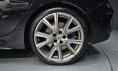 BMW 1-Series 2023, 31605 км, за 22745.88 USD