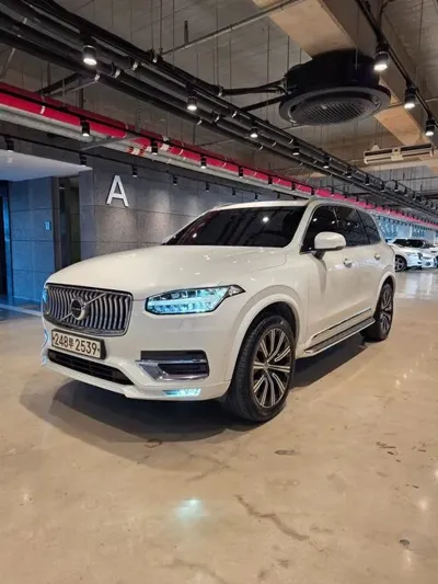 Volvo XC90 2020, 110000 км, за 29801.3 USD