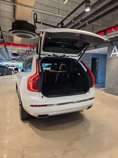 Volvo XC90 2020, 110000 км, за 29801.3 USD - фото 7
