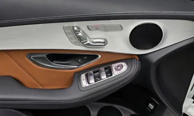 Mercedes-Benz GLC-Class 2023, 31578 км, за 34784.04 USD - фото 18