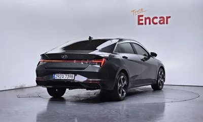 Hyundai Avante 2021, 25553 км, за 12685.41 USD