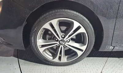 Kia K3 2015, 114913 км, за 3192.18 USD