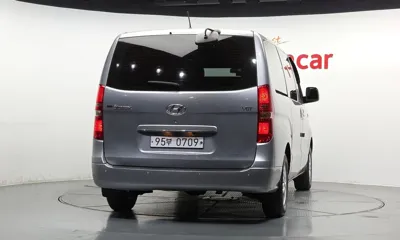 Hyundai Starex 2019, 134295 км, за 8467.9 USD