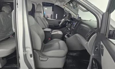 Hyundai Starex 2019, 134295 км, за 8467.9 USD - фото 11