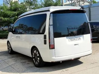 Hyundai Staria 2024, 26000 км, за 28876.2 USD
