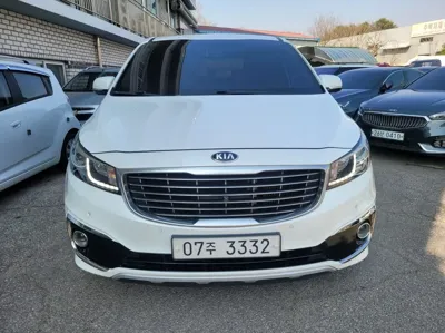 Kia Canival · 2018 год