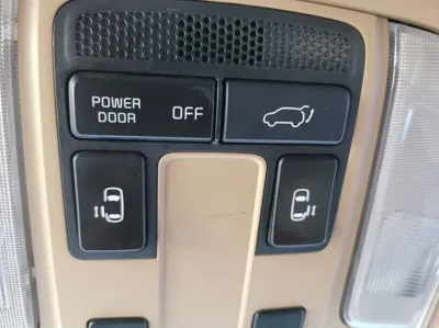 Kia Canival 2018, 171530 км, за 6630.69 USD - фото 20
