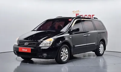 Kia Canival · 2009 год