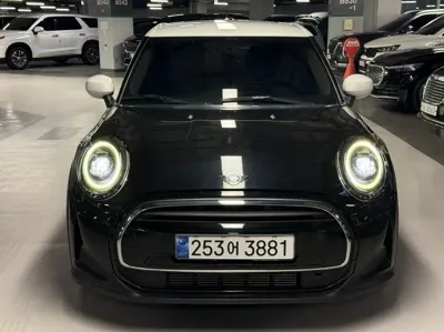 MINI Cooper · 2022 год