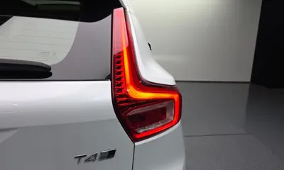 Volvo XC40 2020, 108395 км, за 15032.17 USD - фото 23