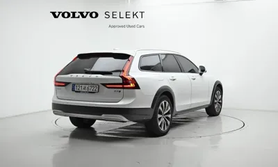 Volvo V90 2024, 10314 км, за 36423.81 USD