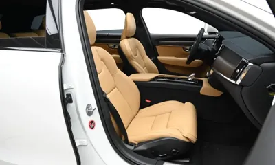 Volvo V90 2024, 10314 км, за 36423.81 USD - фото 10